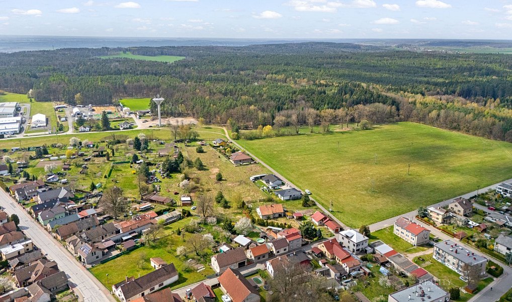 Prodej stavebního pozemku 2 196 m², Horní Jelení – náhled fotky 8