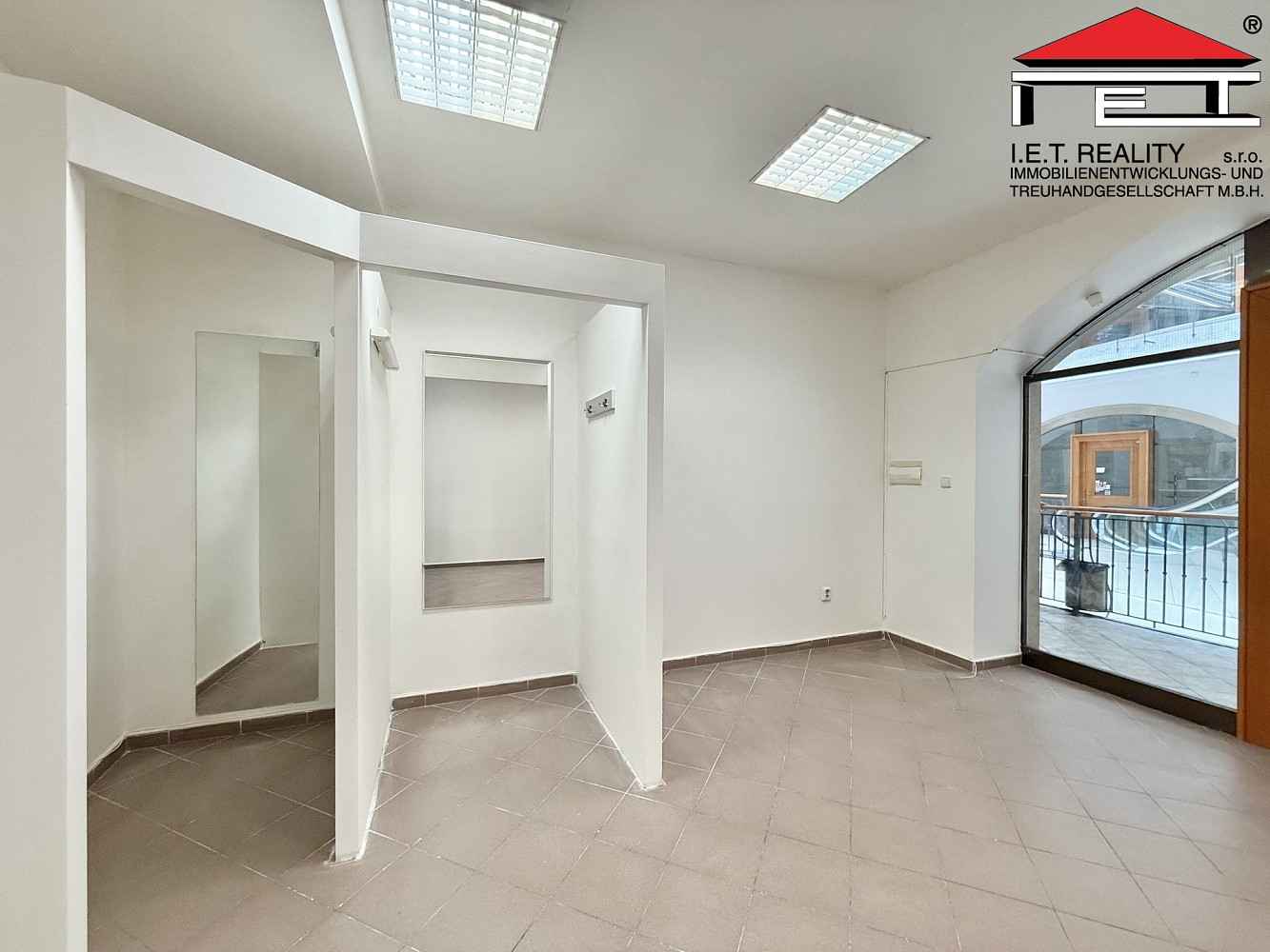 Pronájem obchodních prostor 25 m² – fotografie 3