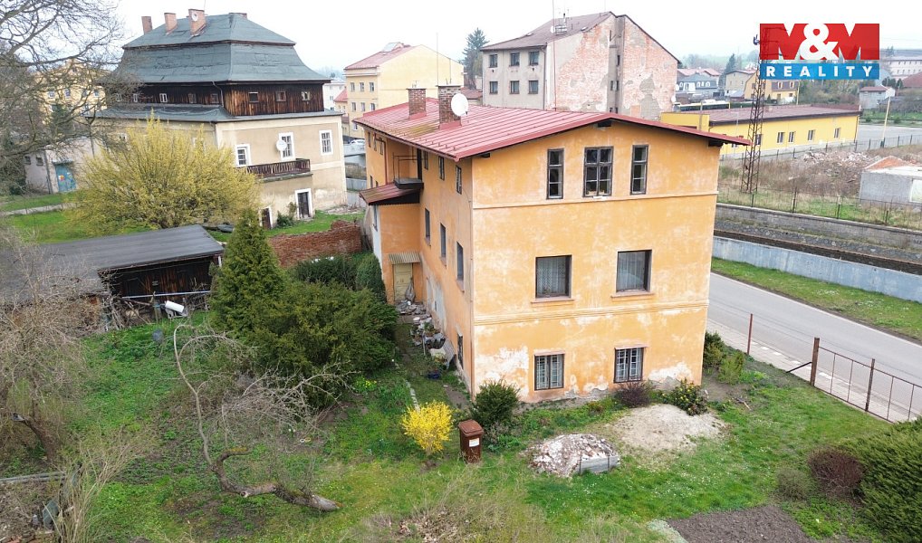 Prodej domu 320 m² s pozemkem 198 m², Broumov – náhled fotky 2