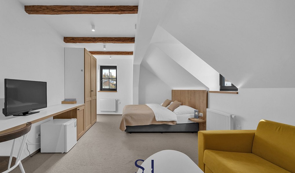 Prodej ubytovacího objektu 1 005 m², Osečná – náhled fotky 22