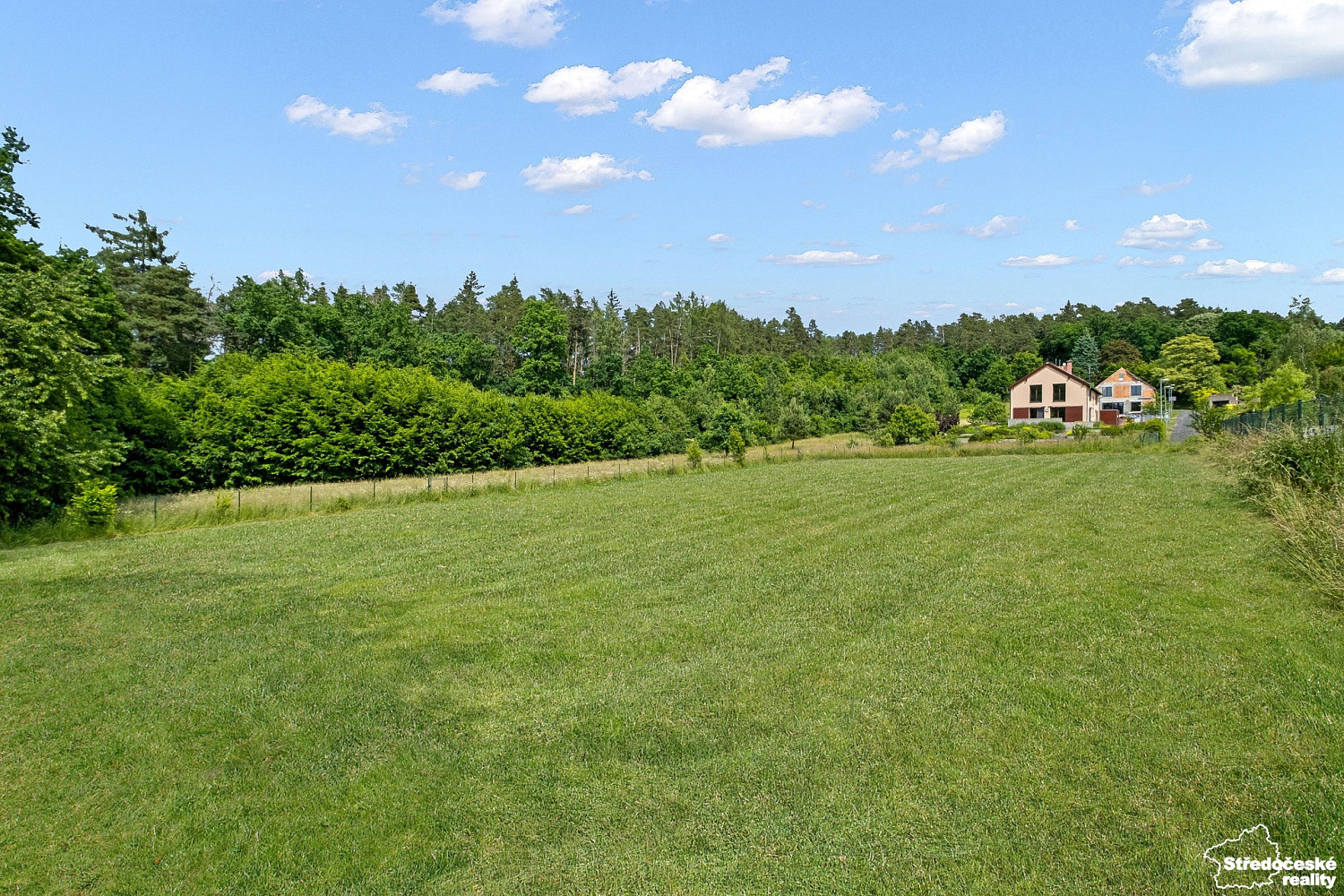 Prodej stavebního pozemku 2 000 m² – fotografie 4