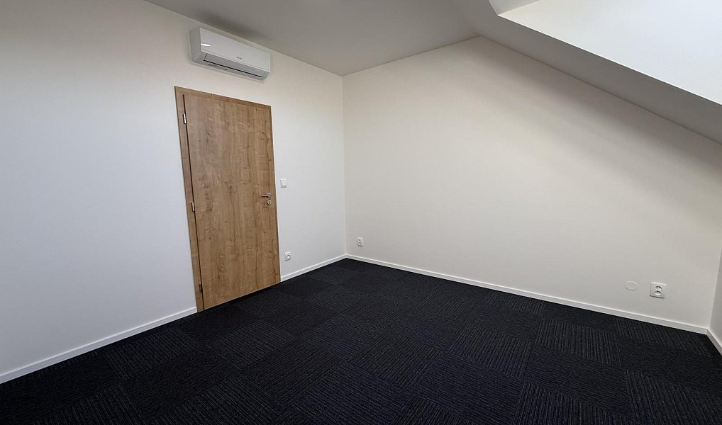 Pronájem kanceláře 13 m², Brno – náhled fotky 3