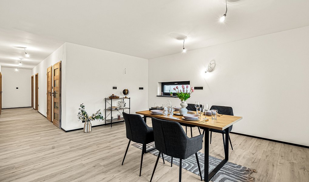 Prodej domu 147 m² s pozemkem 612 m², Bobnice – náhled fotky 12