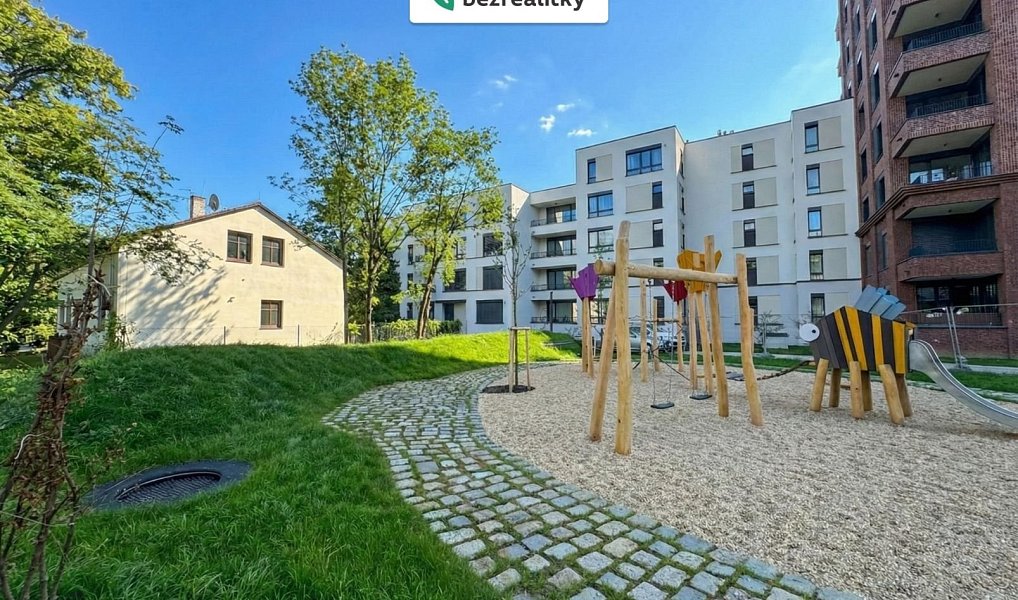 Prodej domu 242 m² s pozemkem 121 m², Praha – náhled fotky 6