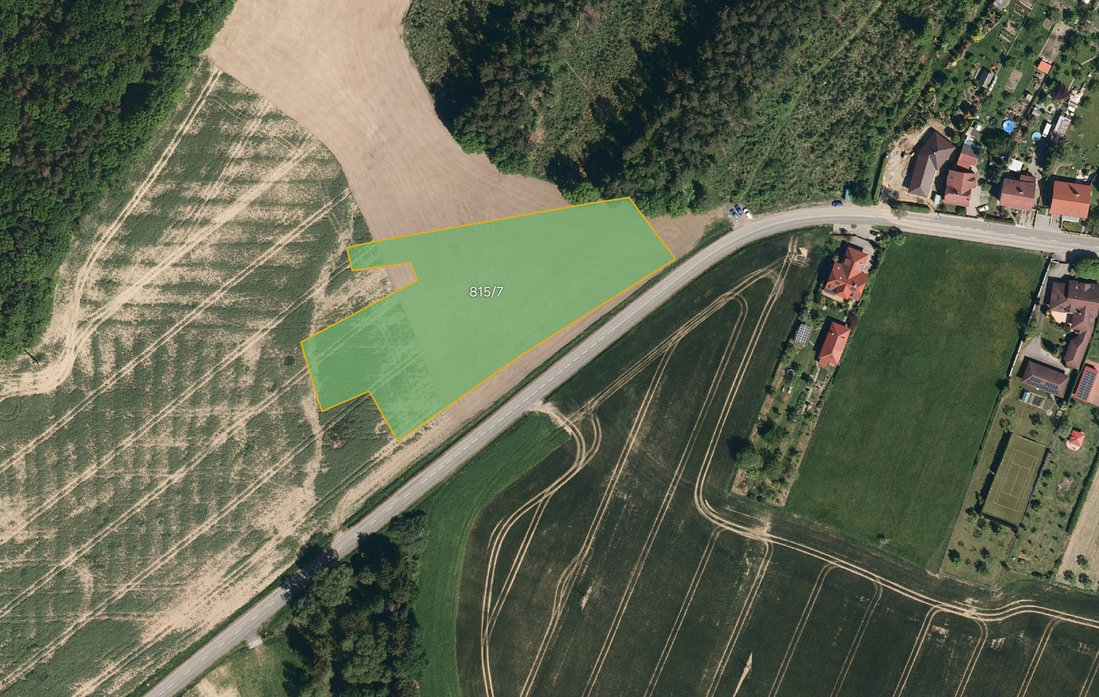 Prodej pole 7 738 m²