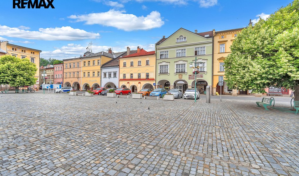 Prodej domu 420 m² s pozemkem 217 m², Hostinné – náhled fotky 13