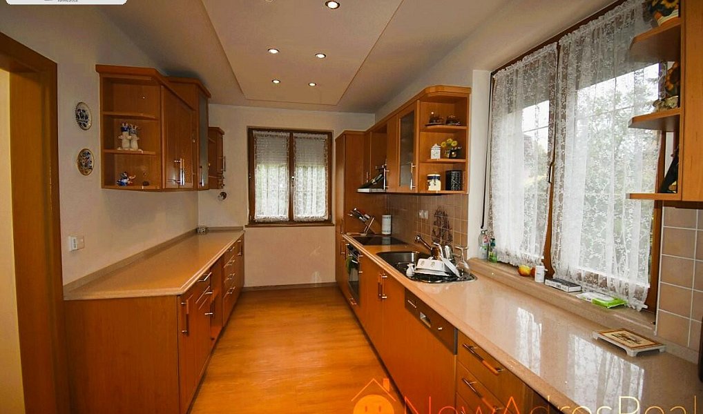 Prodej domu 220 m² s pozemkem 900 m², Karlovy Vary – náhled fotky 17