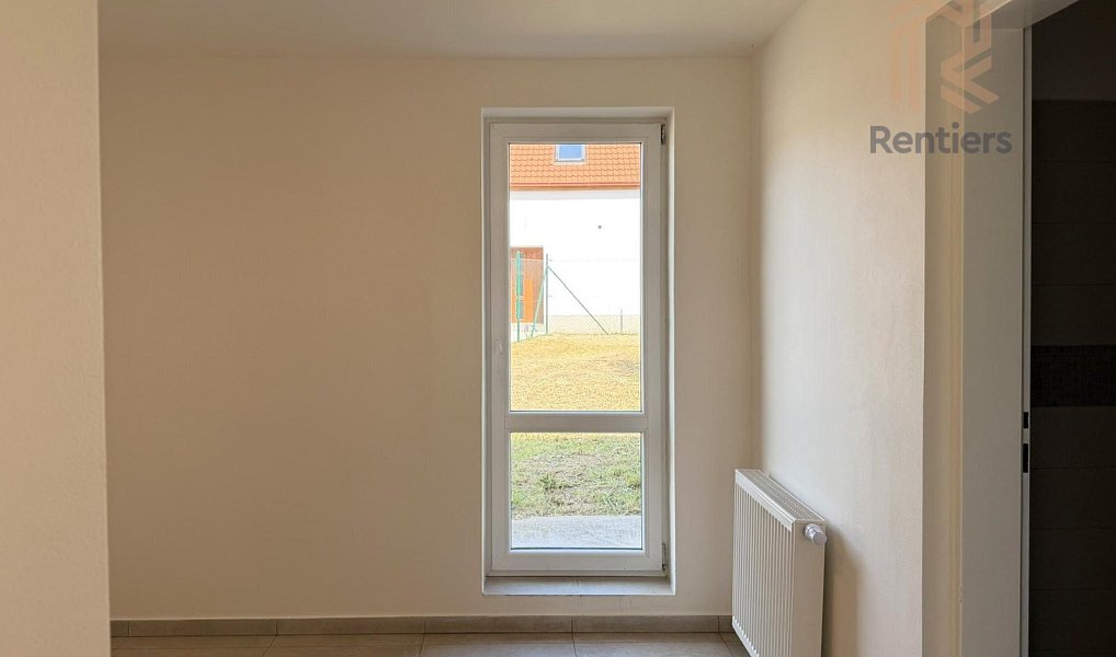 Prodej domu 145 m² s pozemkem 265 m², Rostoklaty – náhled fotky 7