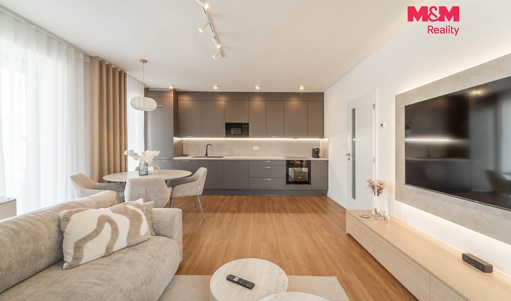 Prodej bytu 4+kk 141 m², Rokycany – náhled fotky 9
