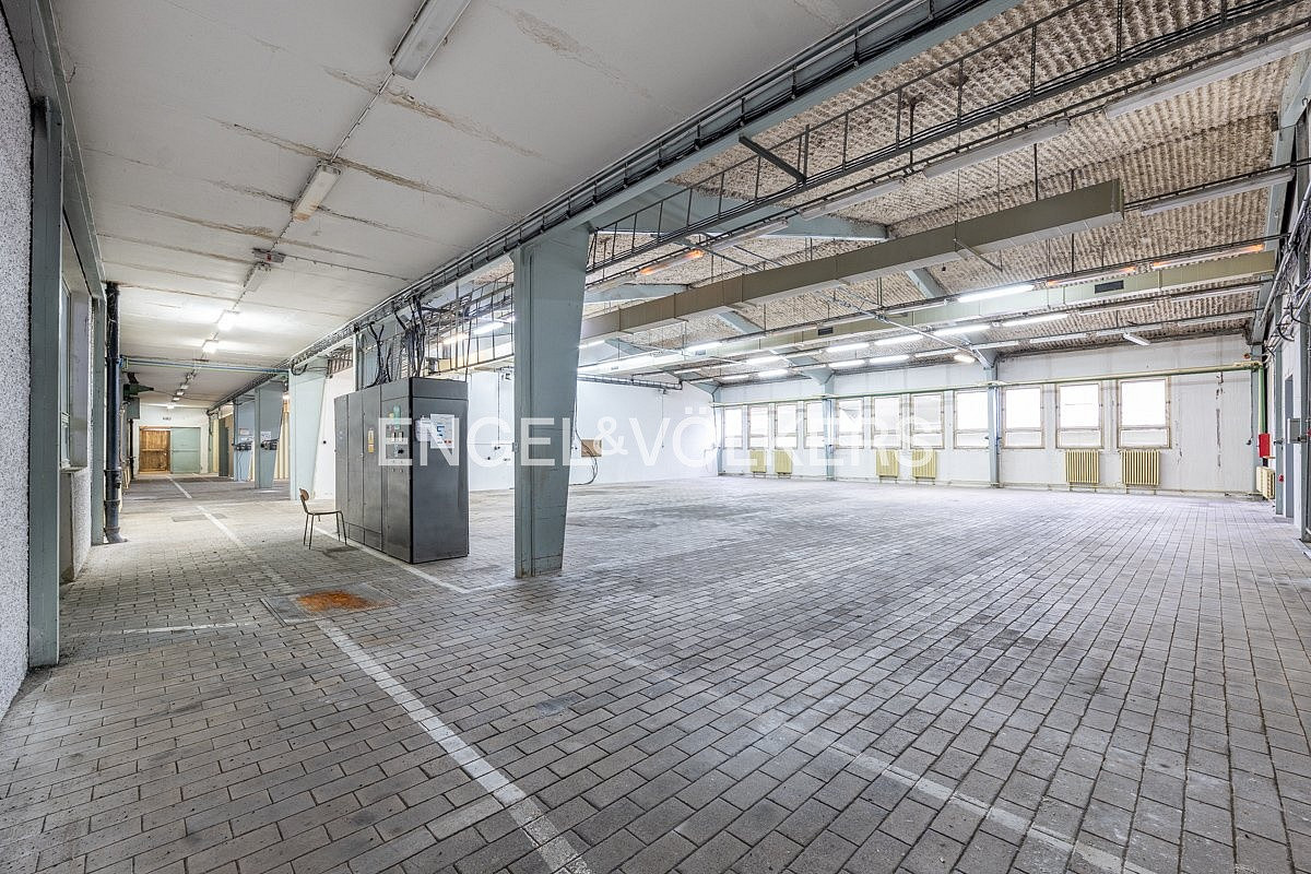 Pronájem skladovacích prostor 1 218 m² – fotografie 4