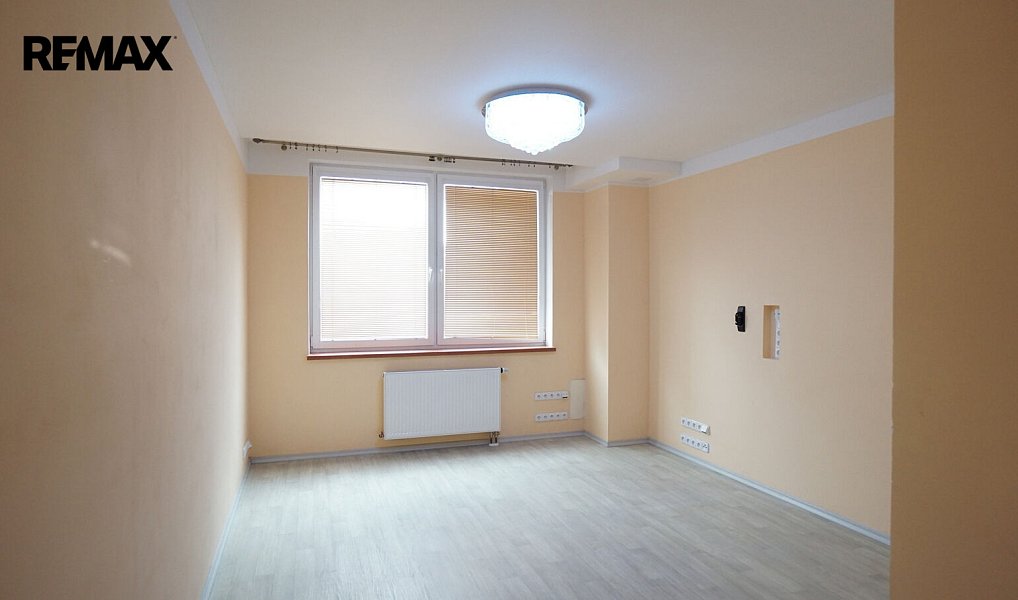 Pronájem kanceláře 407 m², Praha – náhled fotky 10