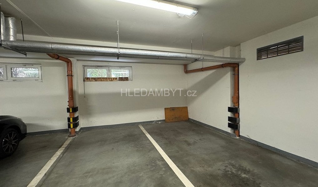 Pronájem bytu 1+kk 30 m², Praha – náhled fotky 12