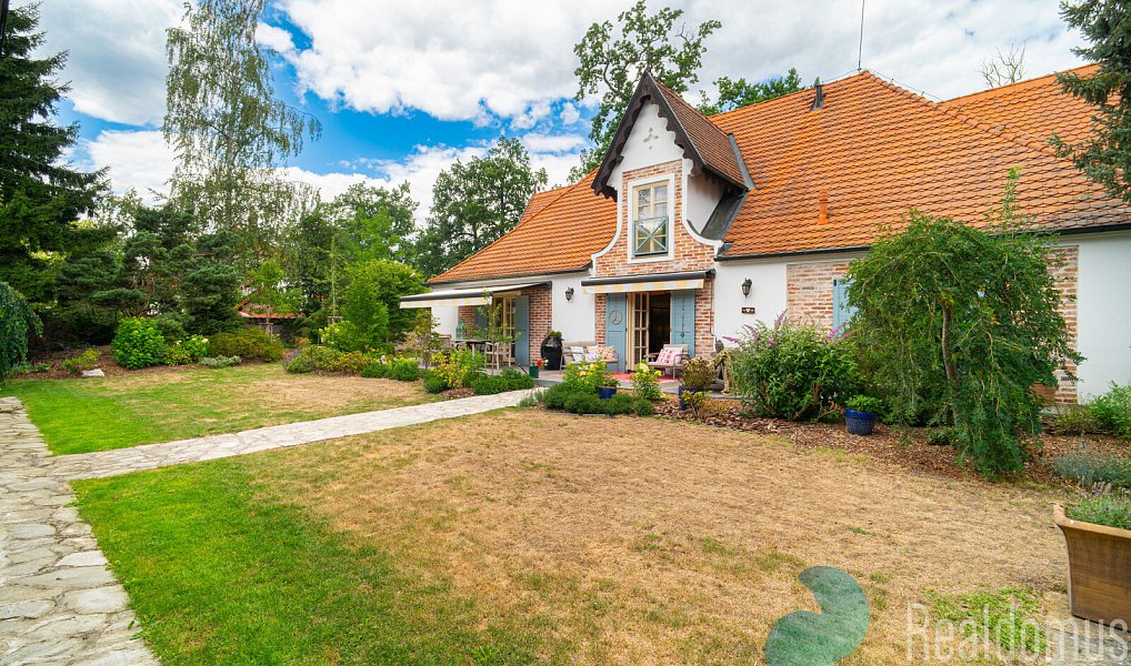 Prodej domu 360 m² s pozemkem 1 463 m², Hluboká nad Vltavou – náhled fotky 15