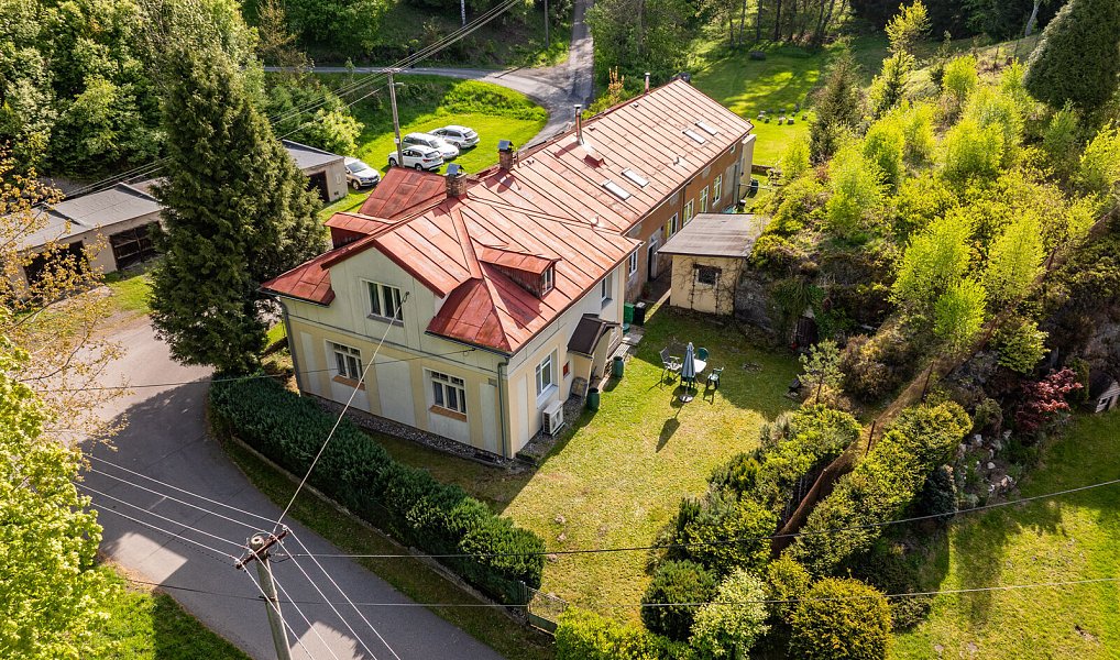 Prodej ubytovacího objektu 421 m², Kytlice – náhled fotky 6