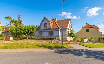 Prodej domu 245 m² s pozemkem 1 569 m², Husova, Miroslav, okres Znojmo