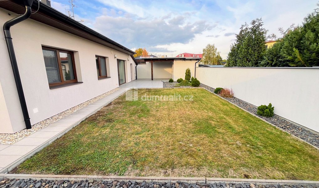 Prodej domu 100 m² s pozemkem 491 m², Kunovice – náhled fotky 3