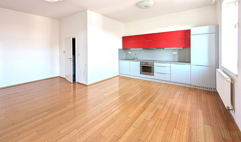 Pronájem bytu 2+kk 50 m², Pardubice – náhled fotky 4