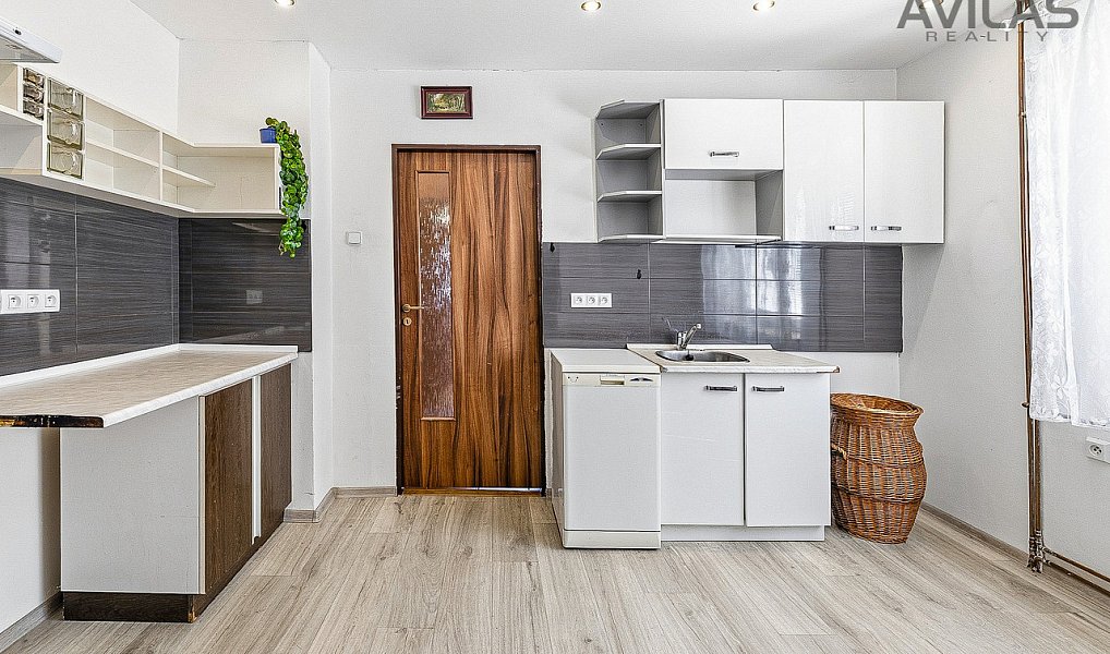 Prodej domu 120 m² s pozemkem 695 m², Mirošovice – náhled fotky 9