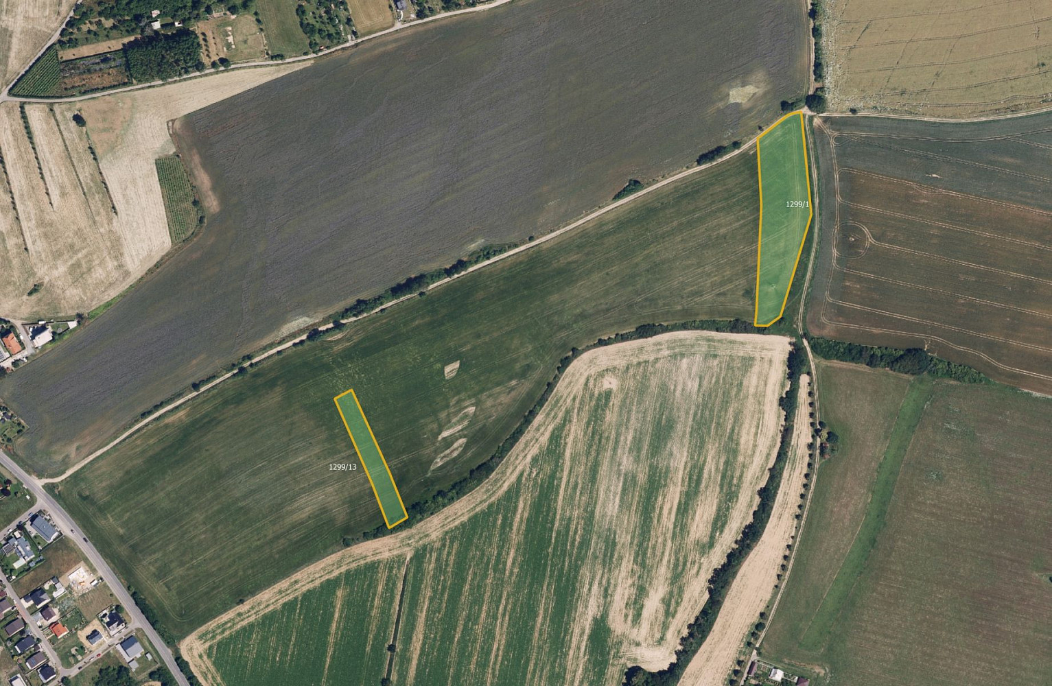 Prodej pole 9 972 m²