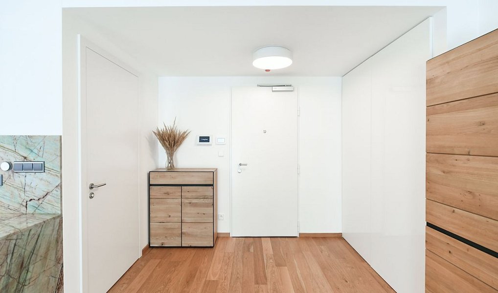 Pronájem bytu 2+kk 76 m², Praha – náhled fotky 10