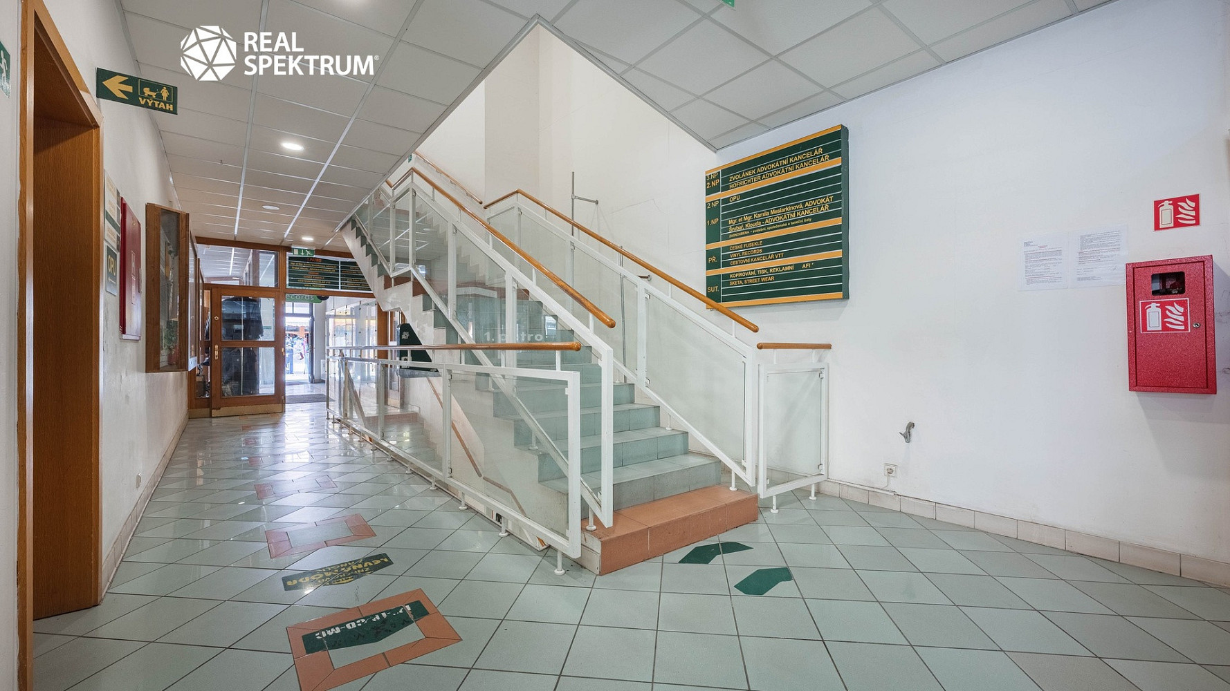 Prodej nájemního domu, činžáku 915 m² – fotografie 5