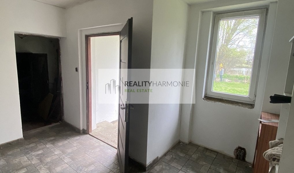 Prodej domu 205 m² s pozemkem 1 104 m², Slapsko – náhled fotky 3