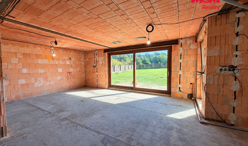 Prodej domu 253 m² s pozemkem 1 752 m², Dubno – náhled fotky 22