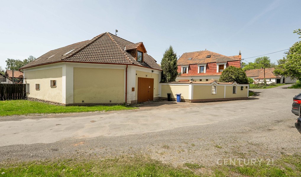 Prodej domu 155 m² s pozemkem 1 723 m², Jesenice – náhled fotky 9