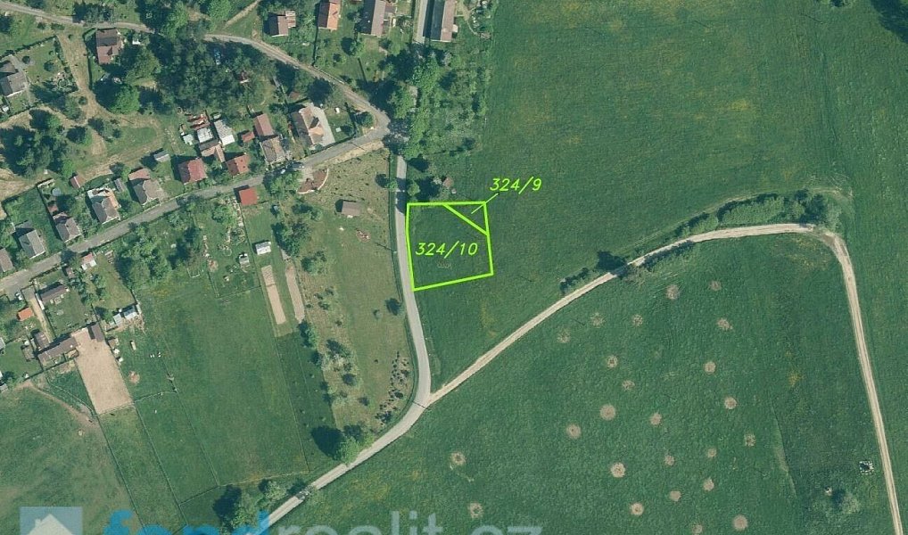 Prodej stavebního pozemku 1 400 m², Planá – náhled fotky 6