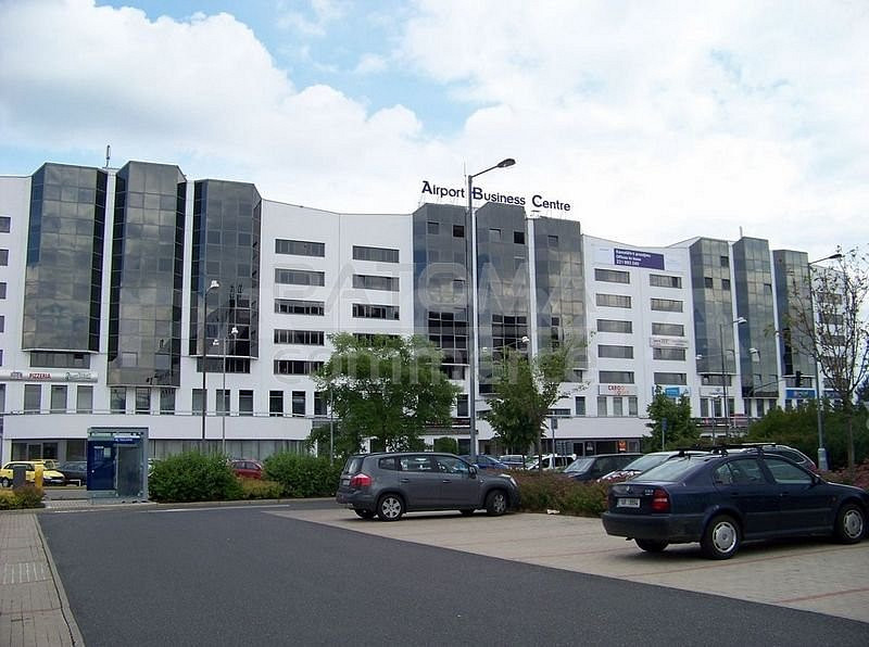 Pronájem kanceláře 205 m² – fotografie 2