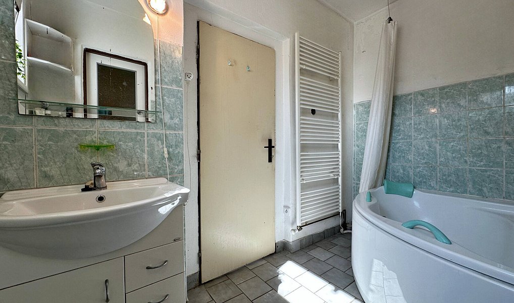Prodej domu 150 m² s pozemkem 377 m², Sušice – náhled fotky 9