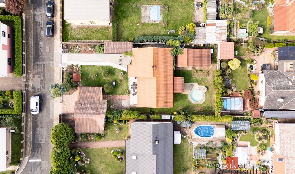 Prodej domu 286 m² s pozemkem 868 m², Žatec – náhled fotky 39