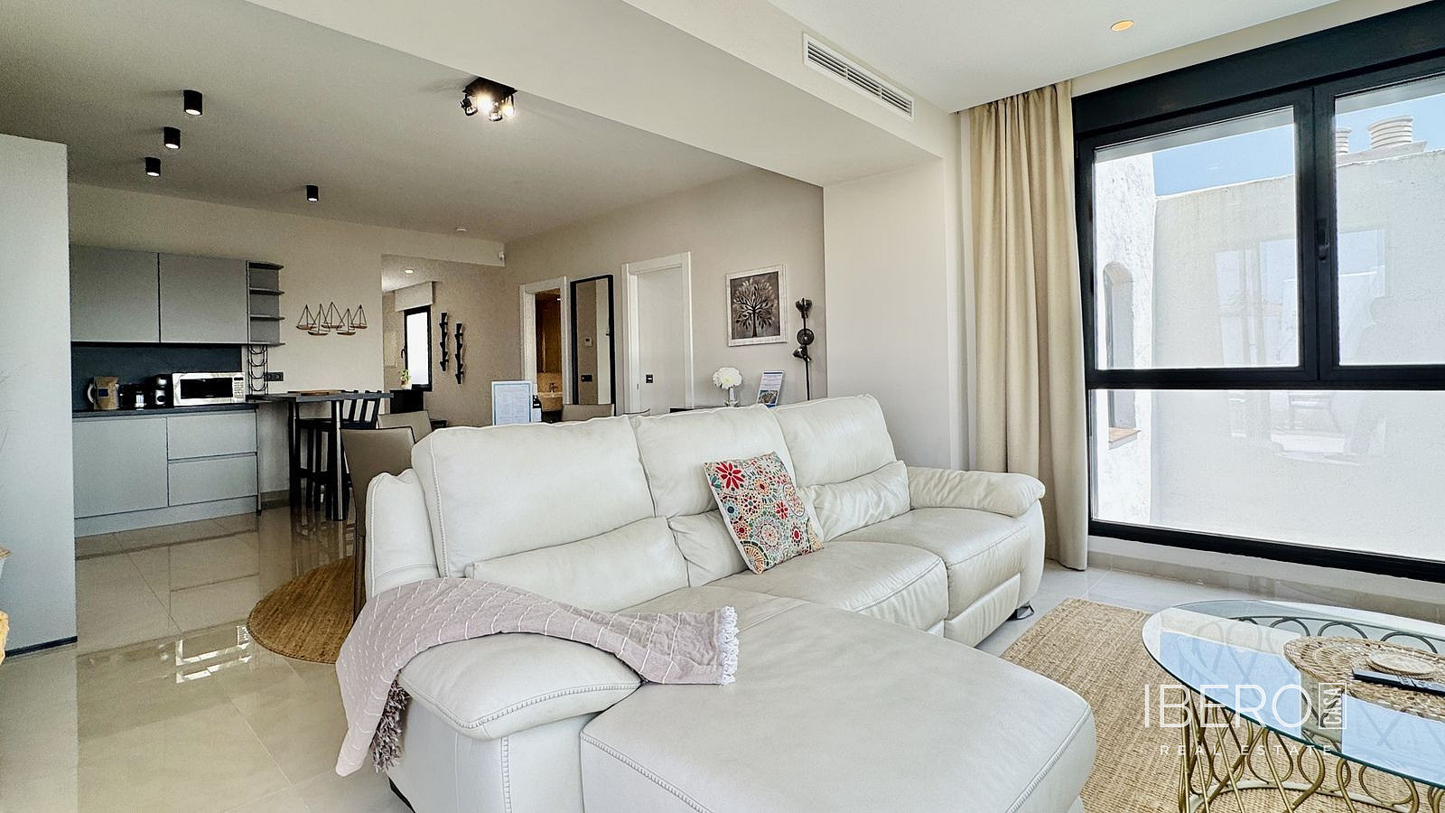 Piso 3+kk – Marbella, Nueva Andalucía - Más