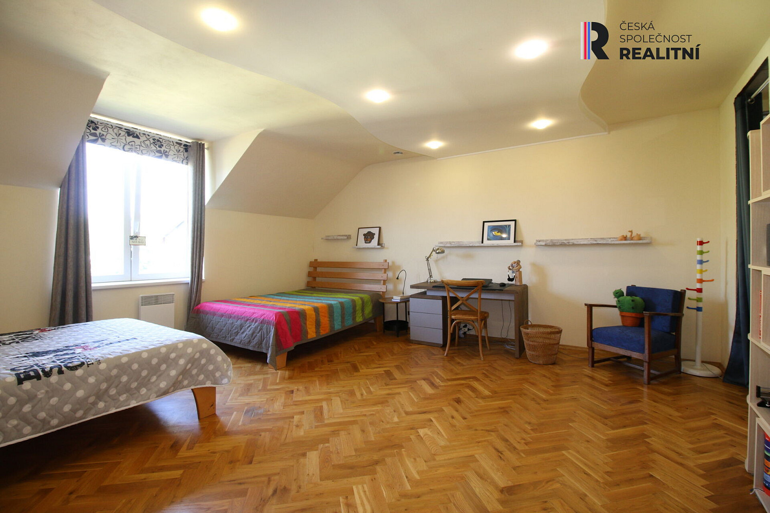 Prodej domu 705 m² s pozemkem 1 300 m² – fotografie 4