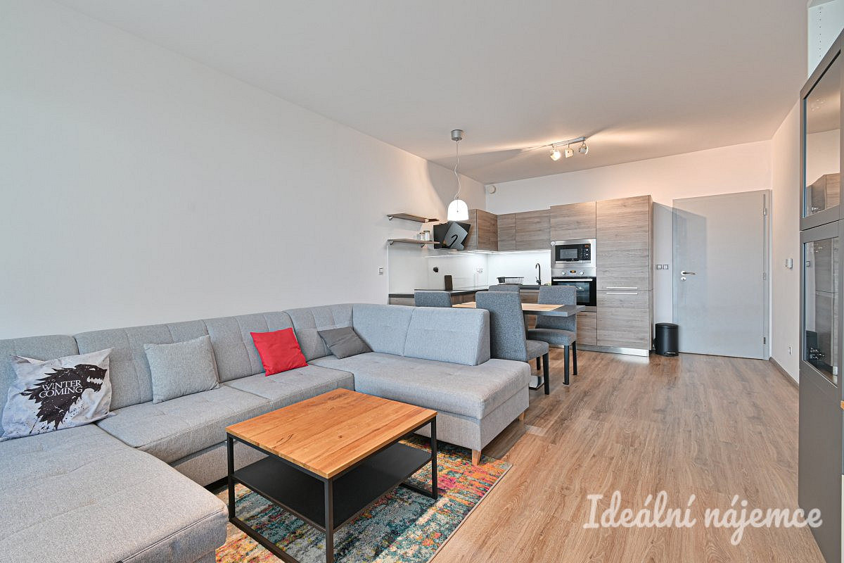 Pronájem bytu 2+kk 61 m²