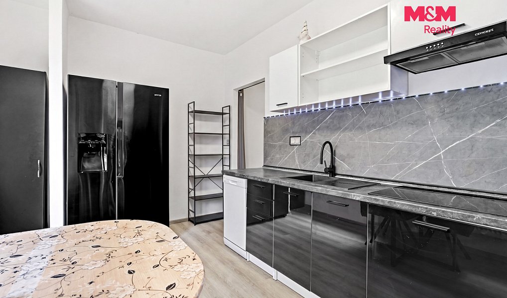Prodej bytu 3+1 65 m², Česká Lípa – náhled fotky 2