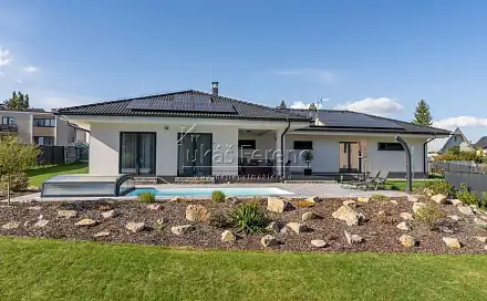 Prodej domu 221 m² s pozemkem 1 950 m², Valtická, Praha 5 - Sobín