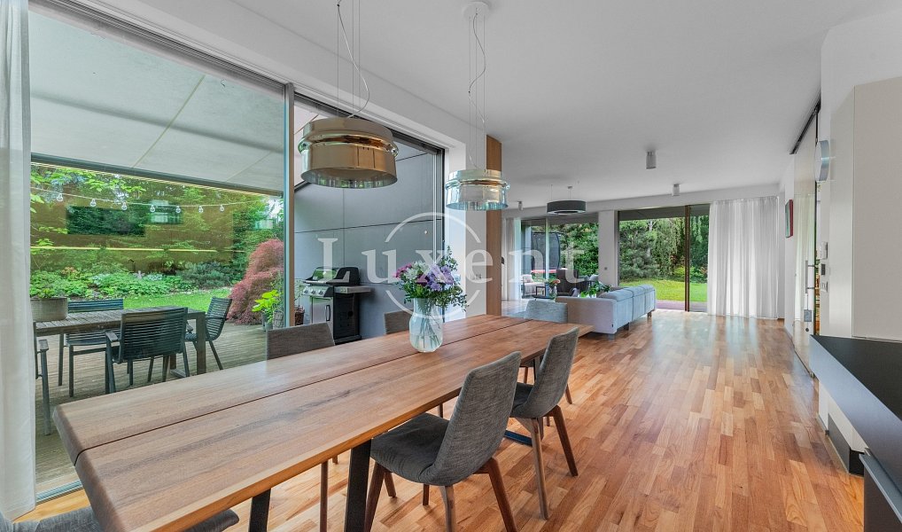 Prodej domu 660 m² s pozemkem 1 136 m², Průhonice – náhled fotky 6