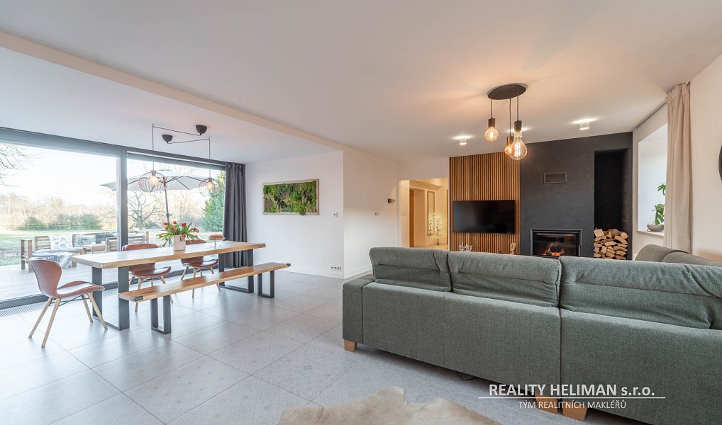 Prodej domu 260 m² s pozemkem 5 558 m², Košice – náhled fotky 6