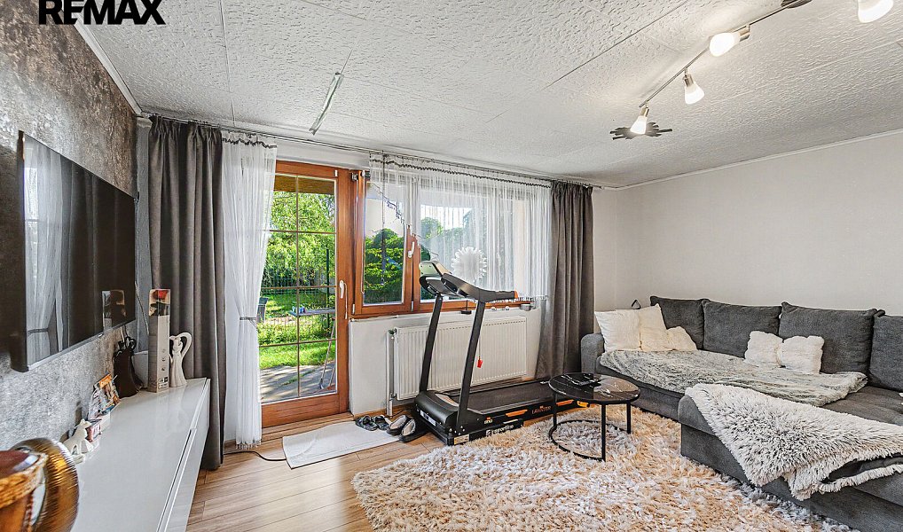 Prodej domu 222 m² s pozemkem 1 257 m², Kly – náhled fotky 30