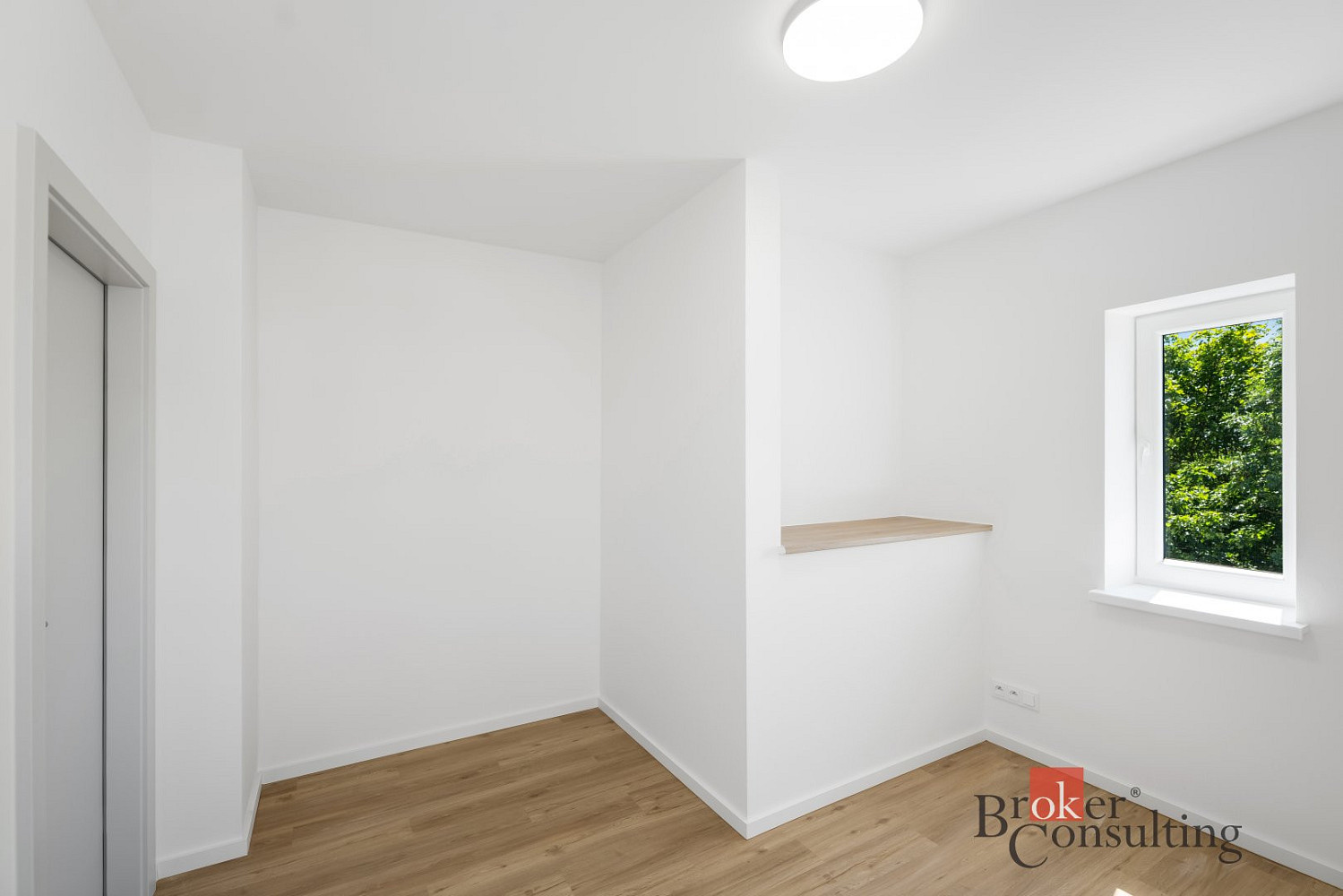 Pronájem bytu 2+kk 35 m² – fotografie 5
