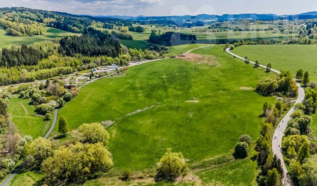 Prodej komerčního pozemku 106 053 m², Vyšší Brod – náhled fotky 3