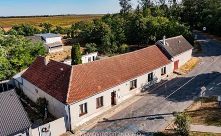 Prodej domu 180 m² s pozemkem 820 m², Práče, okres Znojmo