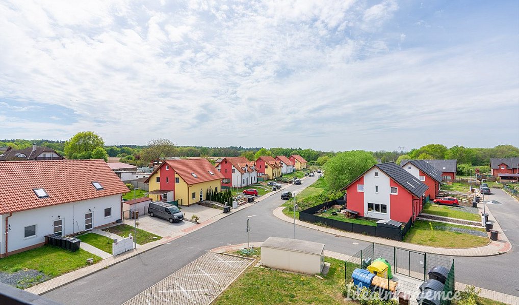 Pronájem bytu 1+kk 23 m², Škvorec – náhled fotky 8