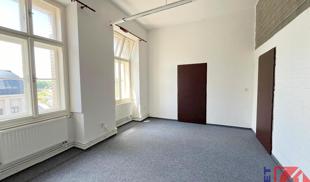 Pronájem kanceláře 18 m², Trutnov – náhled fotky 2