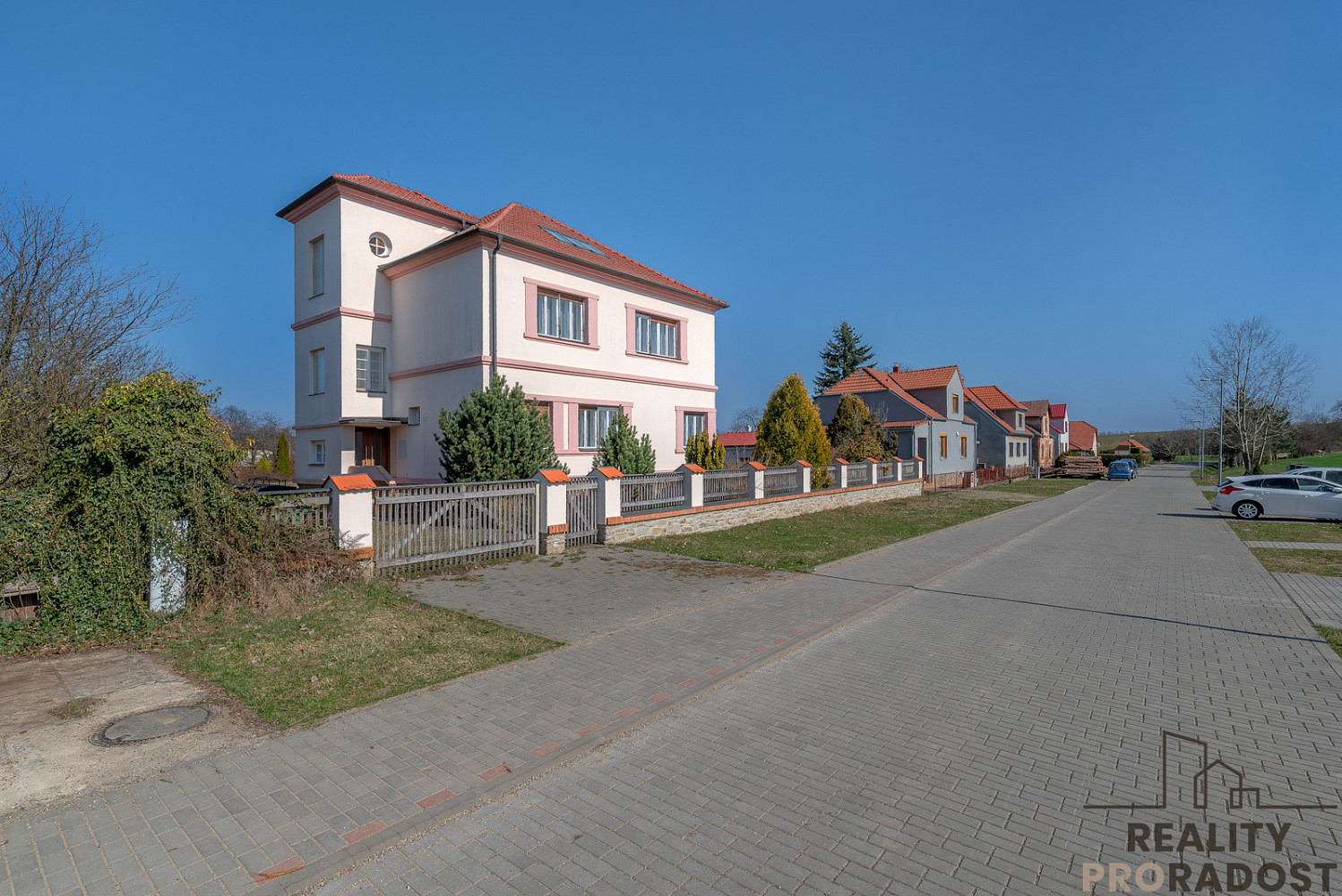 Prodej ubytovacího objektu 405 m² – fotografie 2