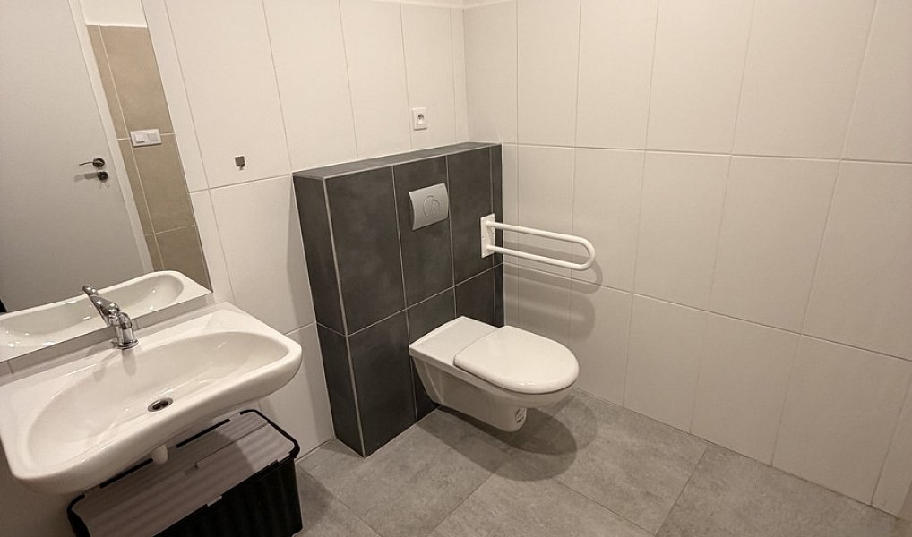 Pronájem kanceláře 25 m², Mariánské Lázně – náhled fotky 3