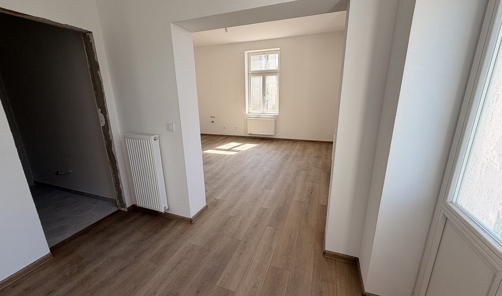 Prodej bytu 2+kk 56 m², Mariánské Lázně – náhled fotky 2