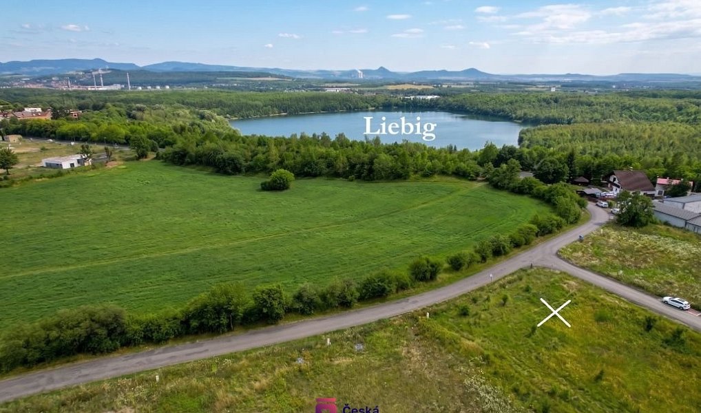 Prodej stavebního pozemku 1 918 m², Dubí – náhled fotky 2
