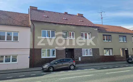 Prodej domu 200 m² s pozemkem 696 m², Brněnská, Hustopeče, okres Břeclav